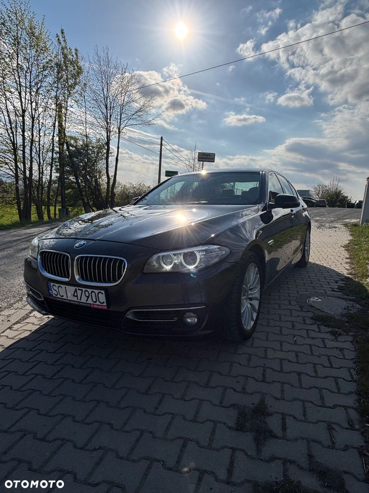 BMW Seria 5 530d xDrive Luxury Line - 1