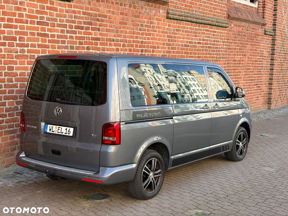 Volkswagen Multivan - 25