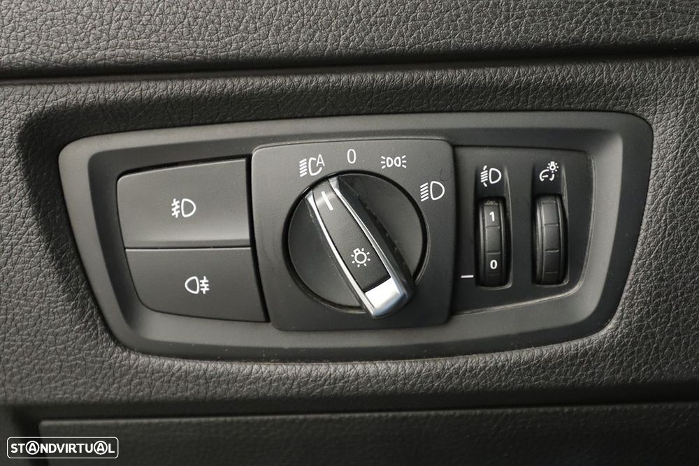 BMW 218 - 30