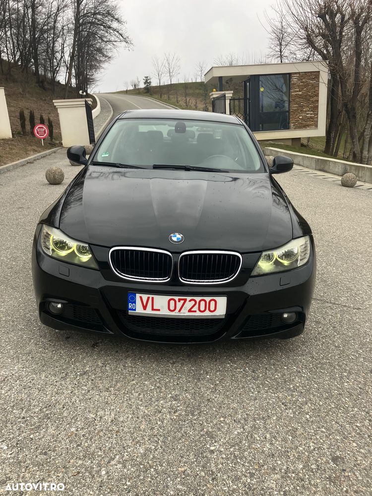 BMW Seria 3 318i - 17