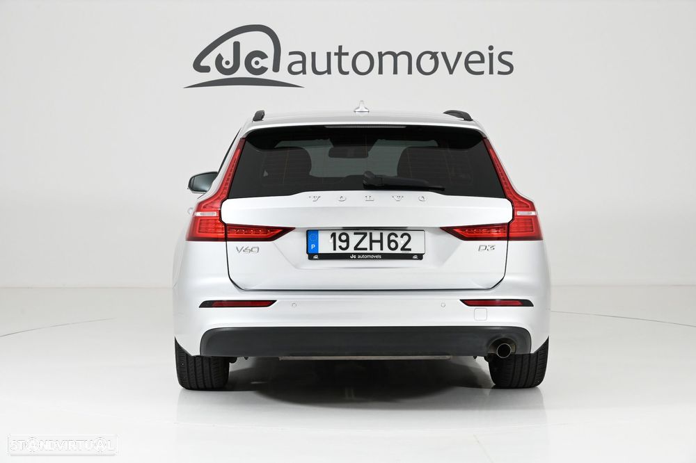 Volvo V60 2.0 D3 Momentum Geartronic - 8
