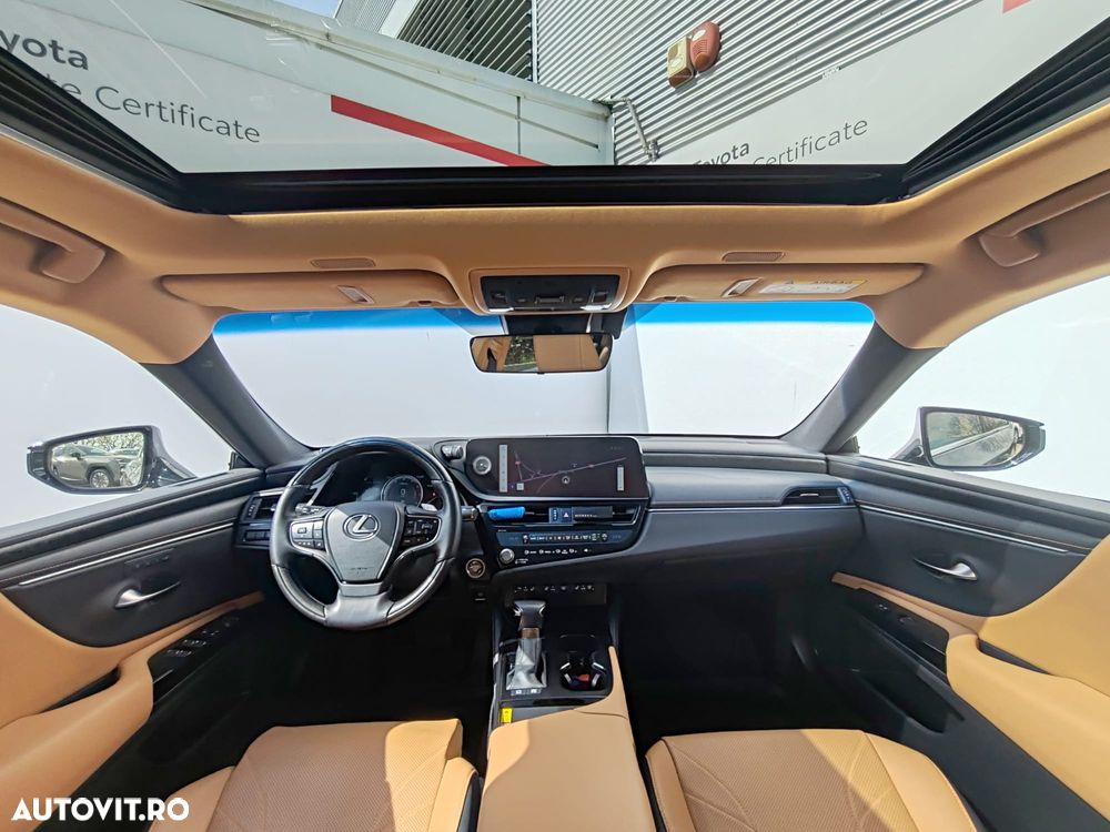 Lexus Seria ES 300h Executive - 9