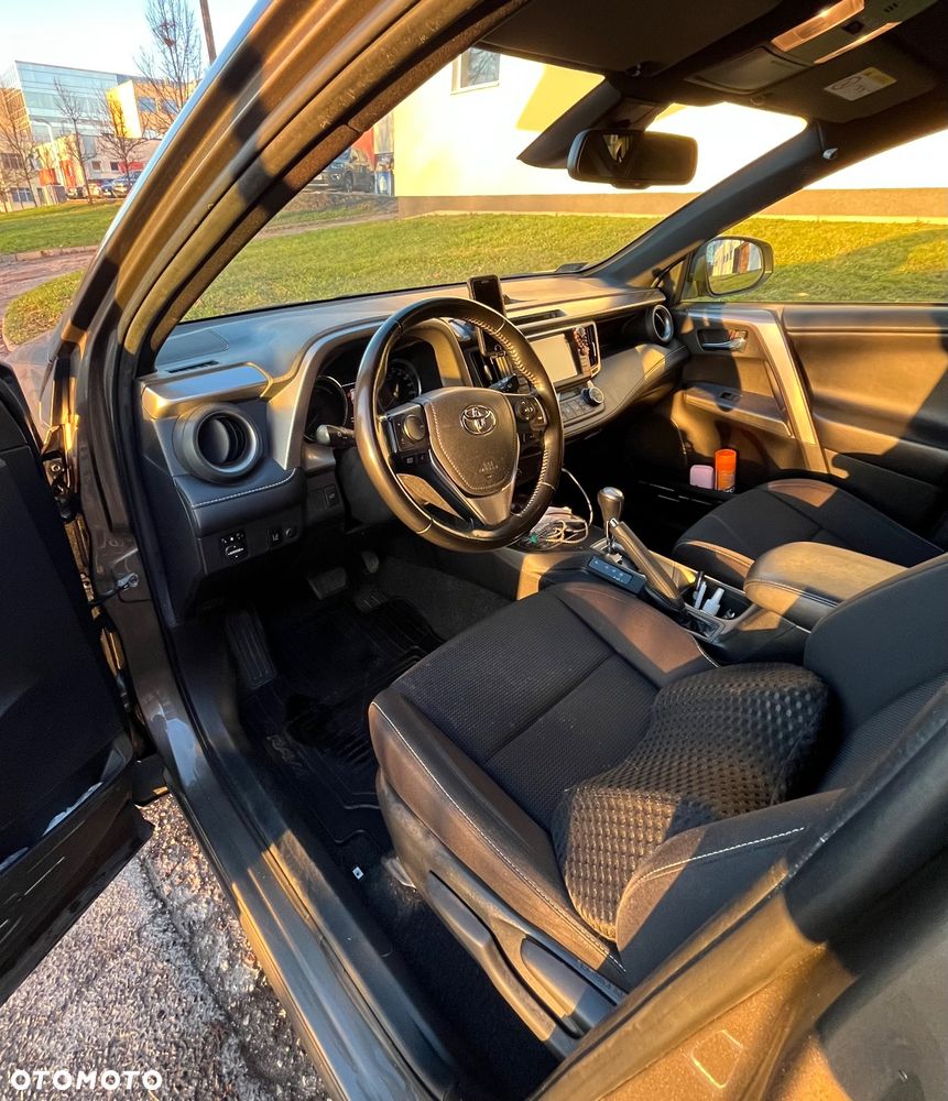 Toyota RAV4 - 14