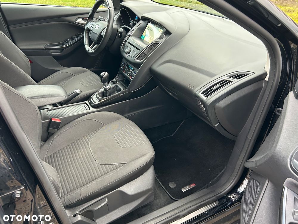 Ford Focus 1.0 EcoBoost Start-Stopp-System TITANIUM STYLE - 23