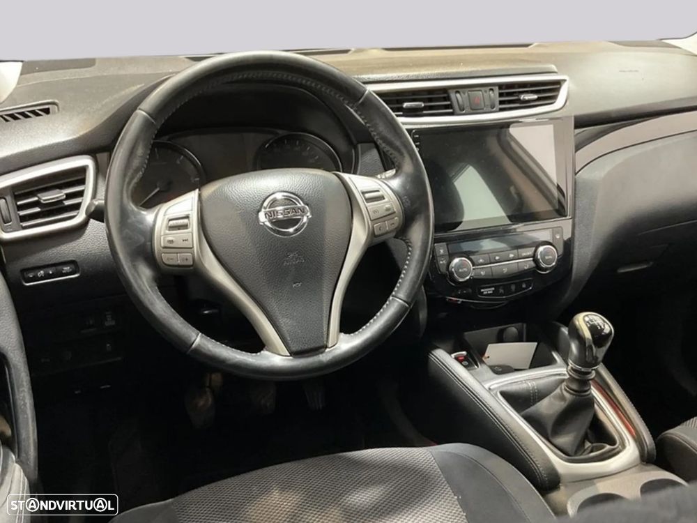 Nissan Qashqai 1.6 dCi Visia 4x4i - 6