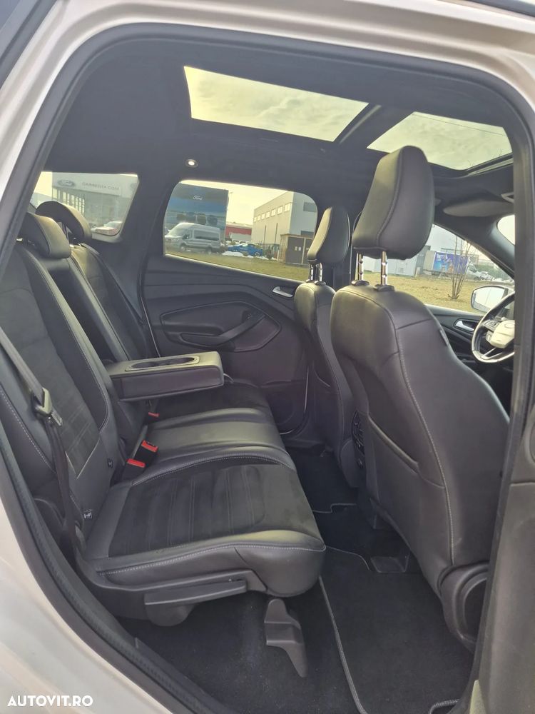 Ford Kuga 2.0 TDCi 4x4 Aut. ST-Line - 12