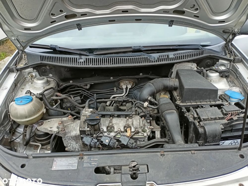 Volkswagen Polo - 11