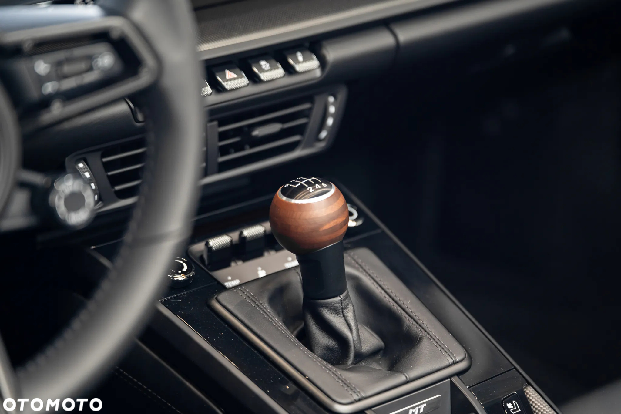 Porsche 911 Carrera T - 15