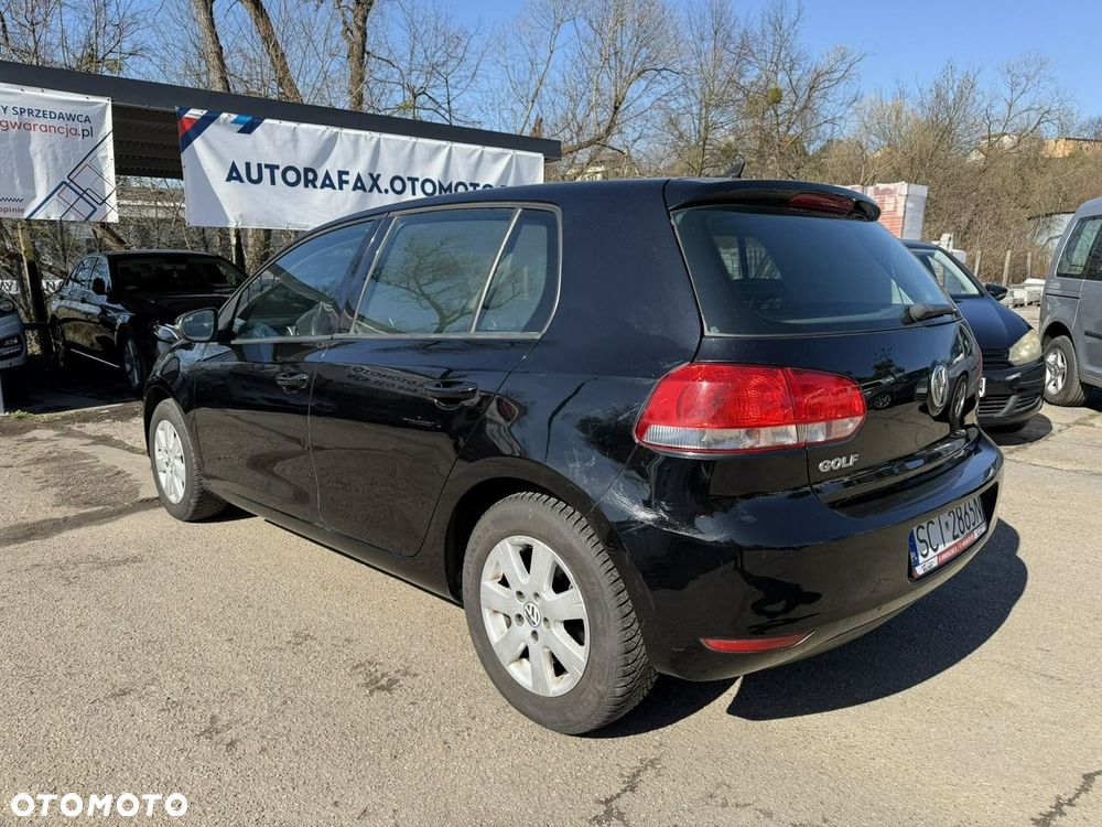 Volkswagen Golf - 8
