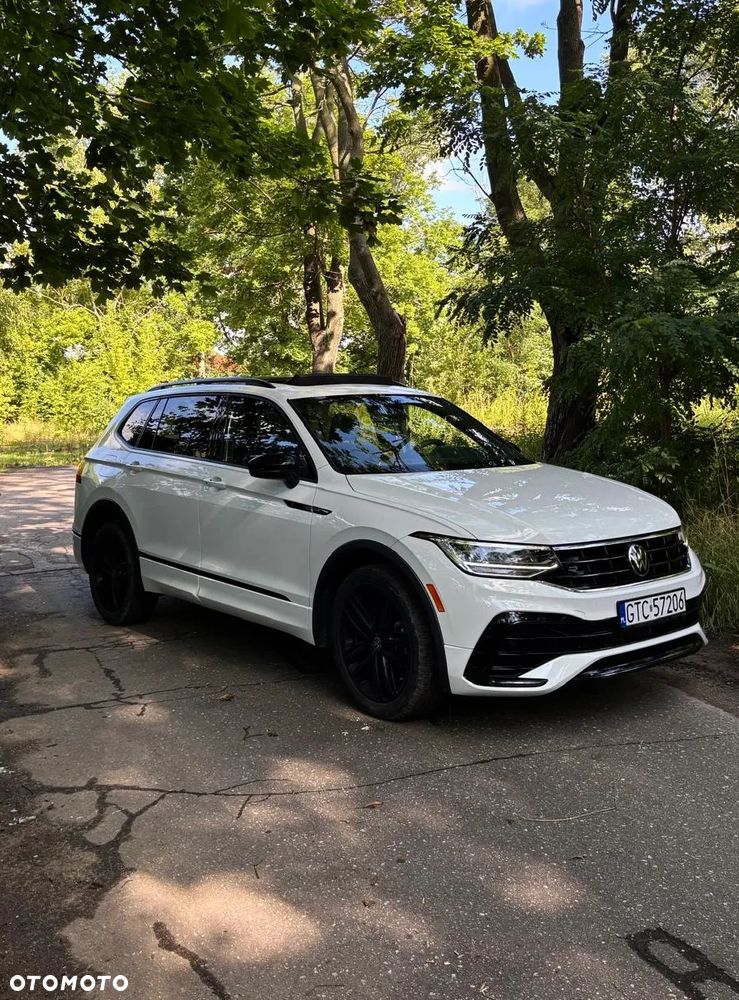 Volkswagen Tiguan - 1
