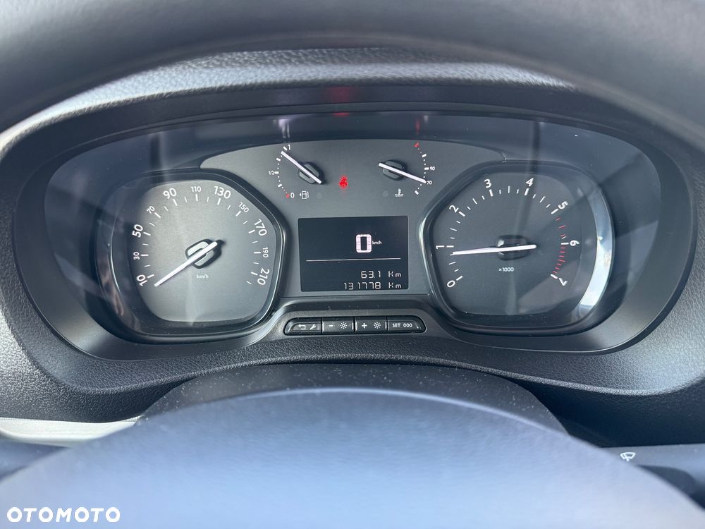 Toyota ProAce - 28