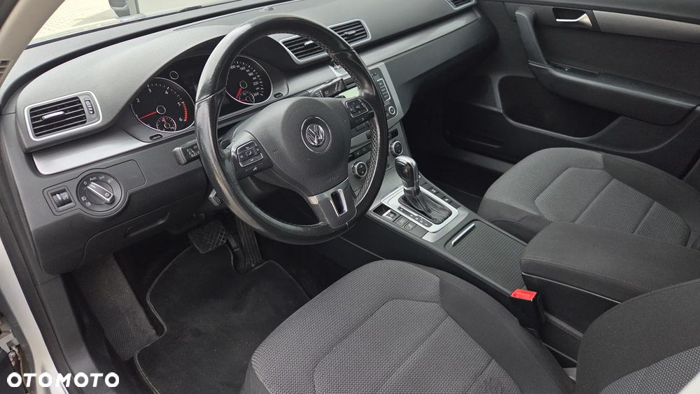 Volkswagen Passat Variant 2.0 TDI Comfortline DSG - 6