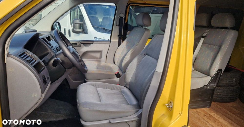 Volkswagen Transporter - 18