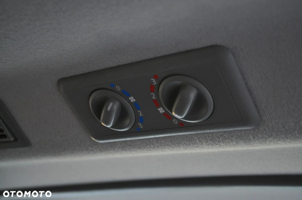 Opel Vivaro - 19