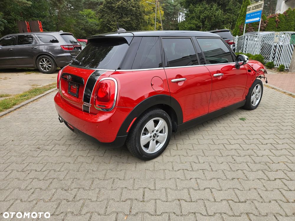 MINI Cooper Seven Chili - 4