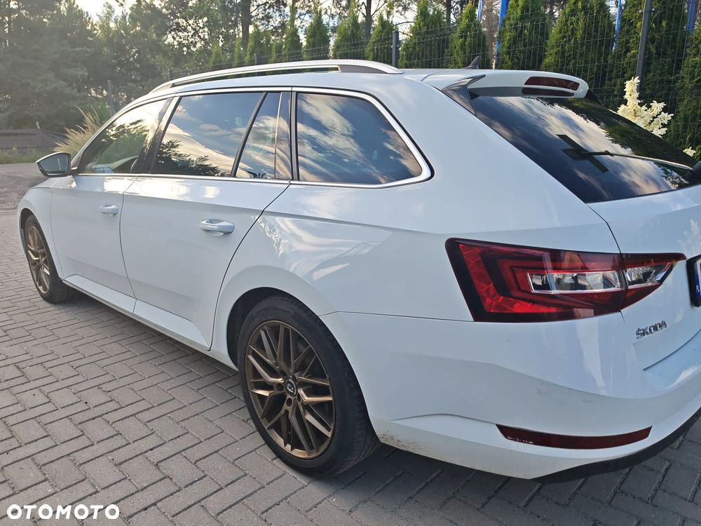 Skoda Superb 2.0 TDI 4x4 DSG Style - 5