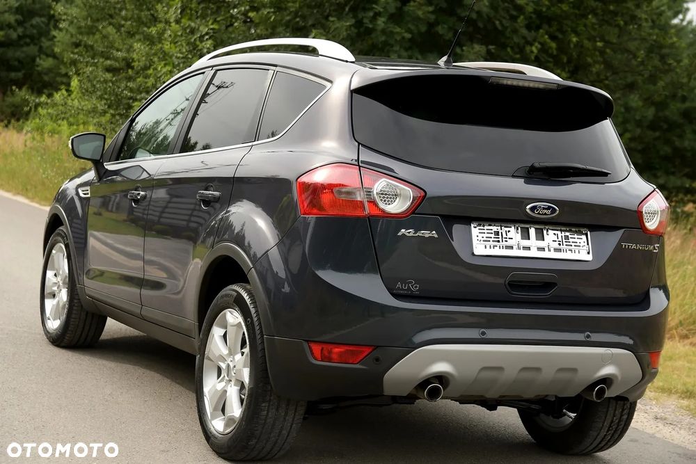 Ford Kuga 2.0 TDCi 4x4 Titanium - 4