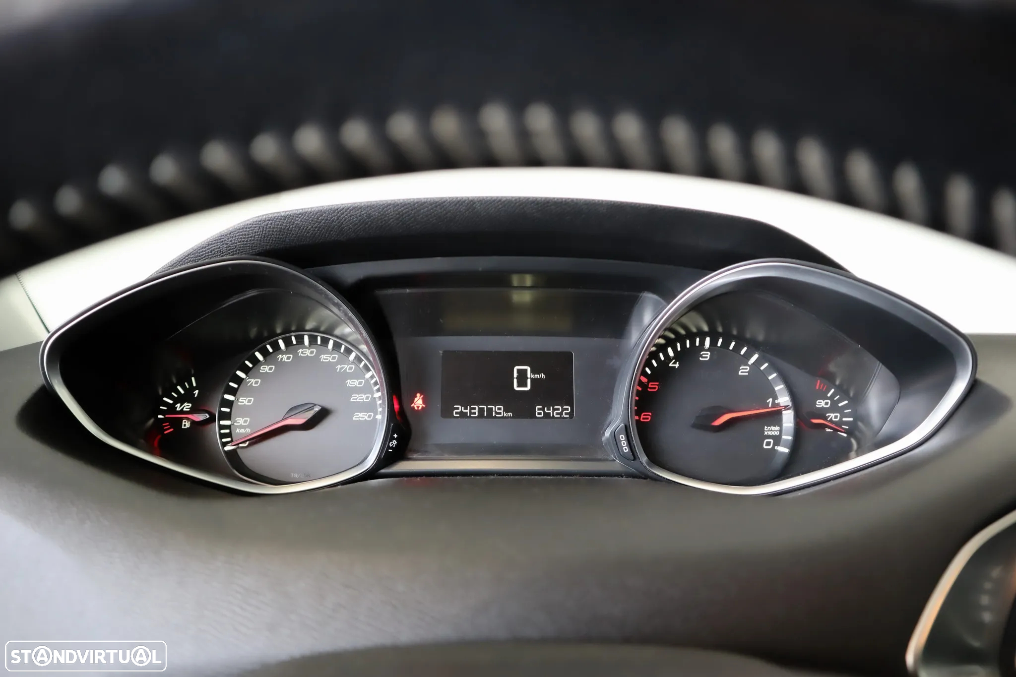 Peugeot 308 SW 1.6 BlueHDi Style J17 - 14