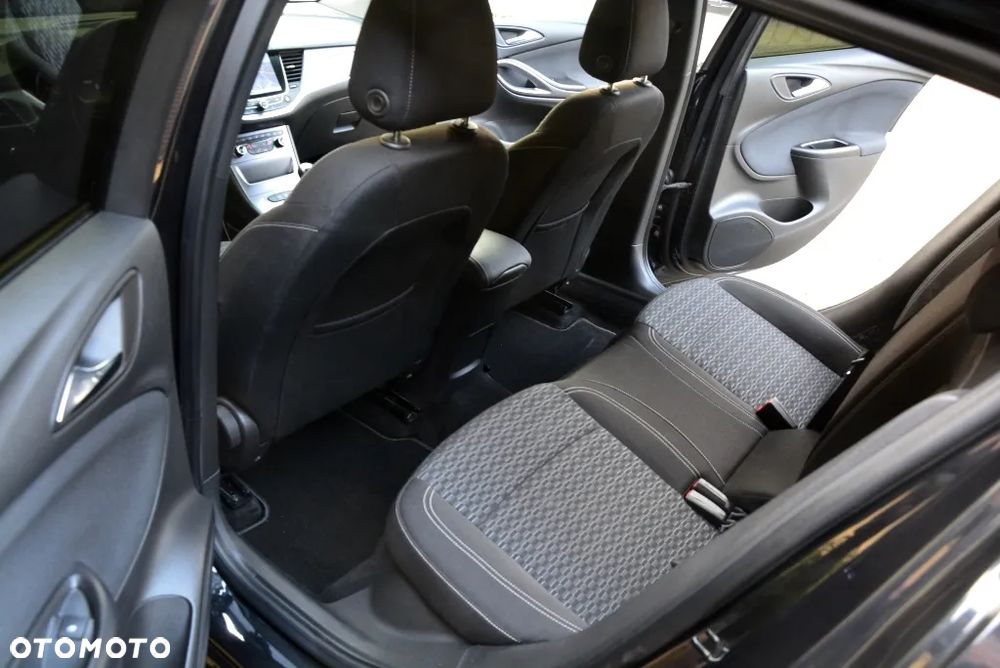 Opel Astra 1.4 Turbo Innovation - 8