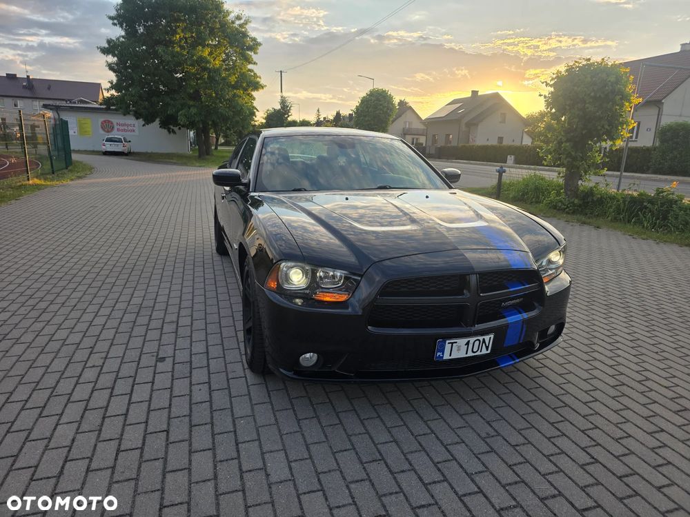 Dodge Charger - 4