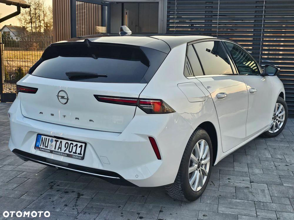 Opel Astra 1.2 Turbo Automatik Elegance - 3