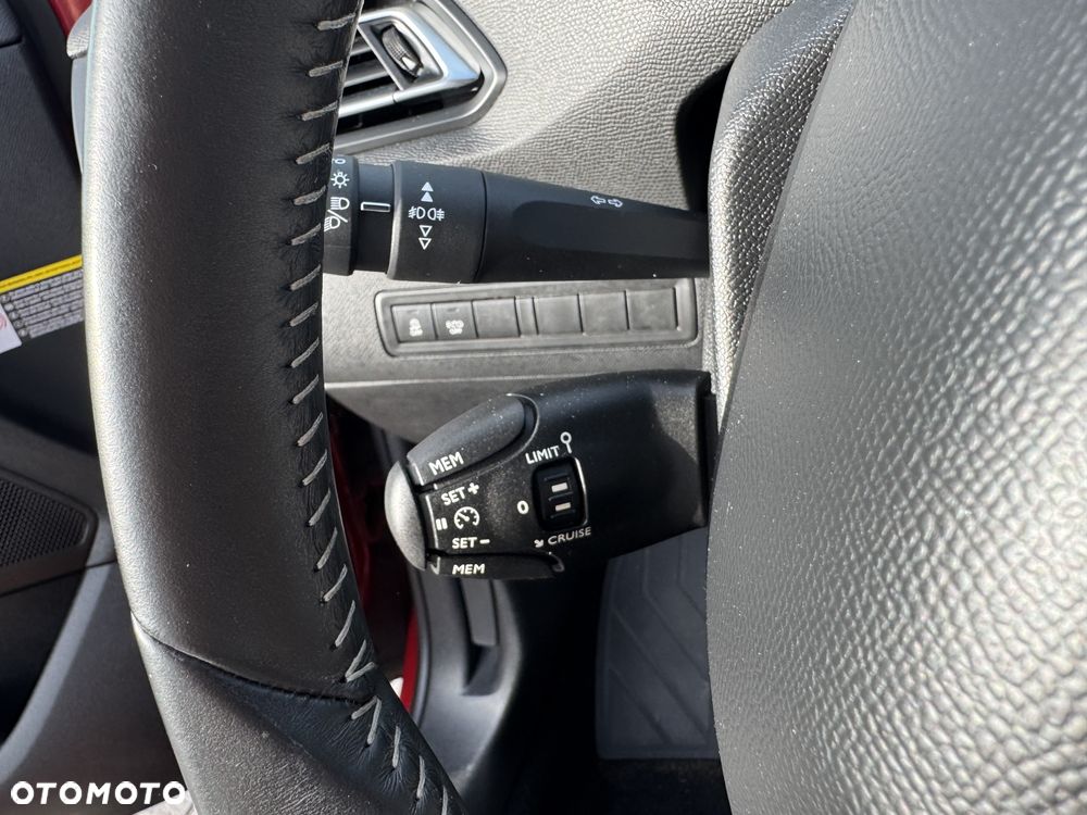 Peugeot 308 - 16