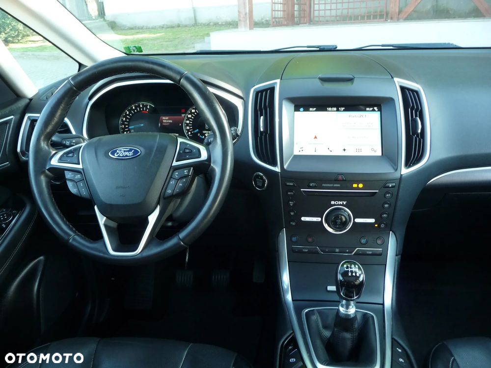 Ford S-Max 2.0 TDCi 4WD Titanium - 26