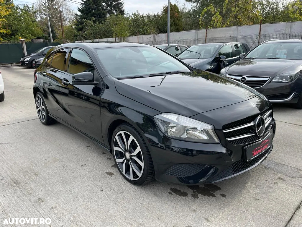 Mercedes-Benz A 180 (BlueEFFICIENCY) - 2