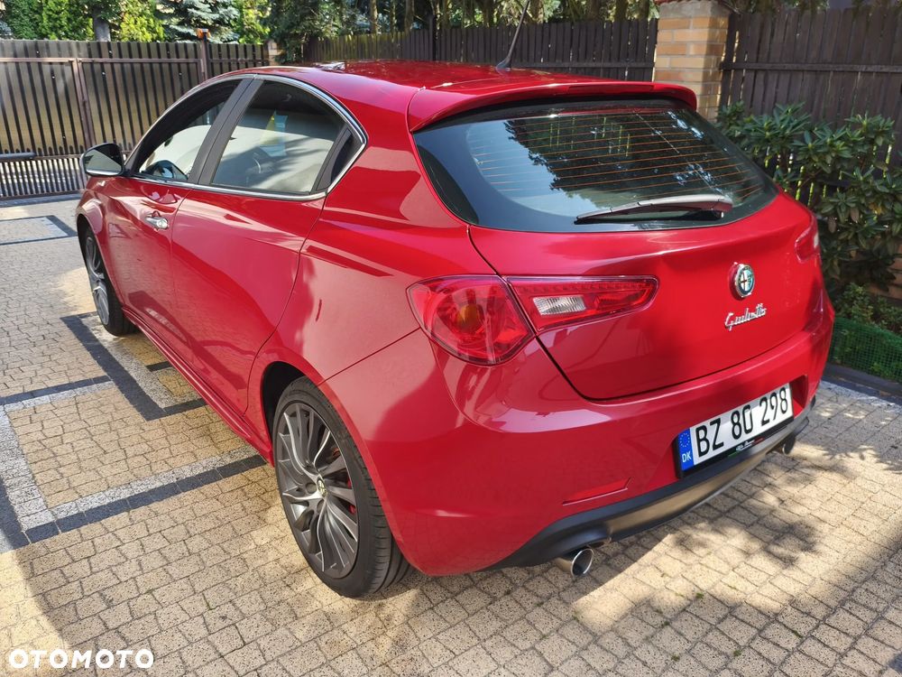 Alfa Romeo Giulietta 2.0 JTDM Distinctive - 4