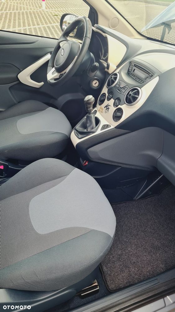 Ford KA 1.2 Titanium (air2) - 12