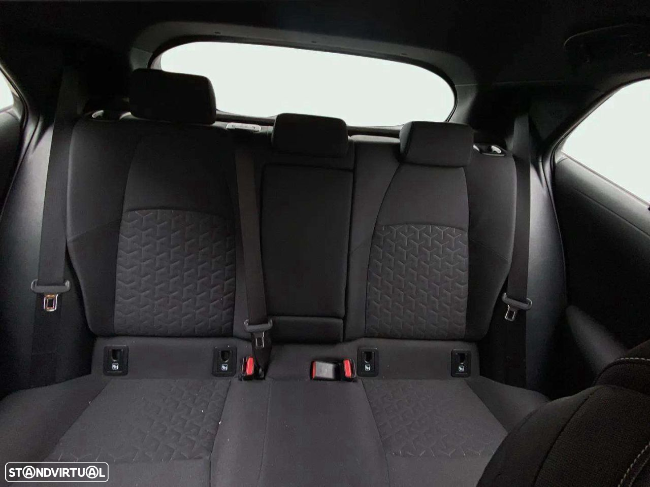 Toyota Corolla 1.8 Hybrid Comfort - 16
