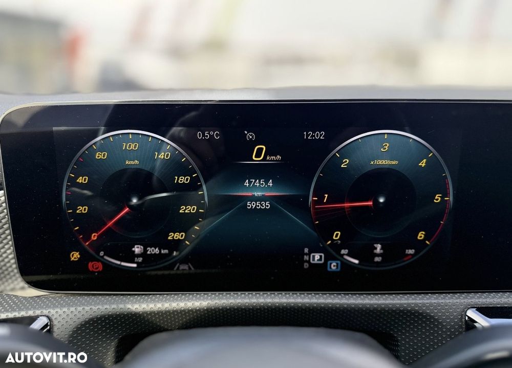 Mercedes-Benz CLA 220 - 21