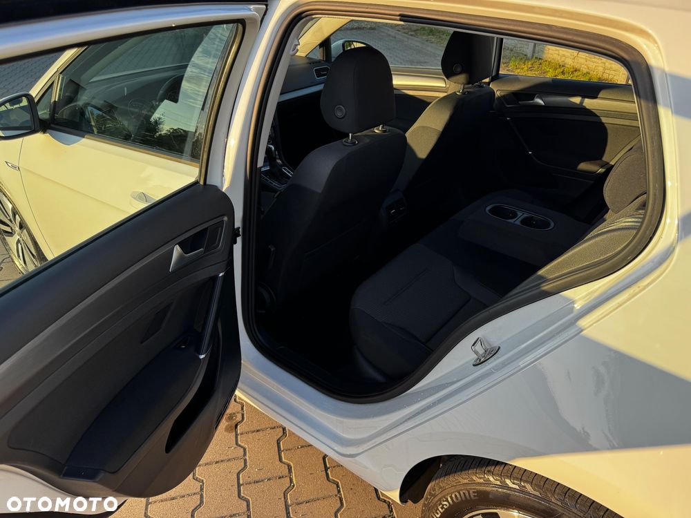 Volkswagen Golf e-Golf - 5