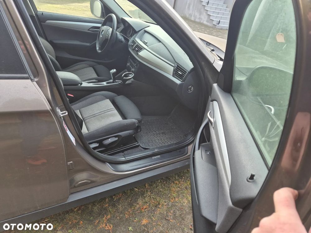 BMW X1 sDrive20i xLine - 14