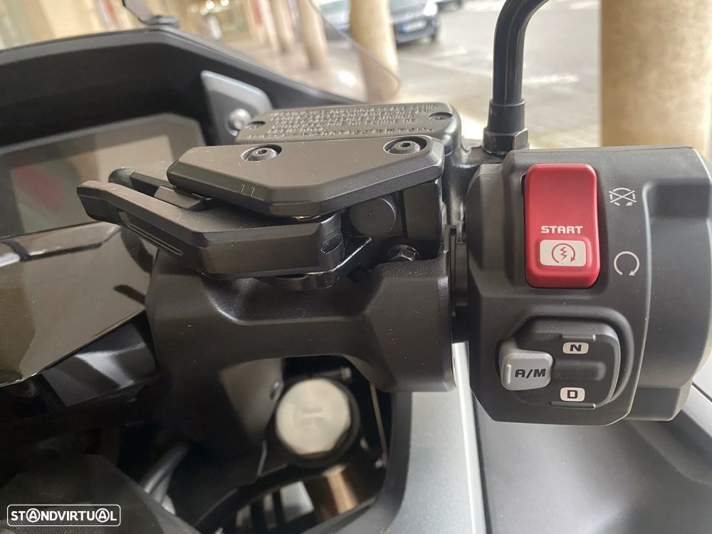 Honda Forza - 23
