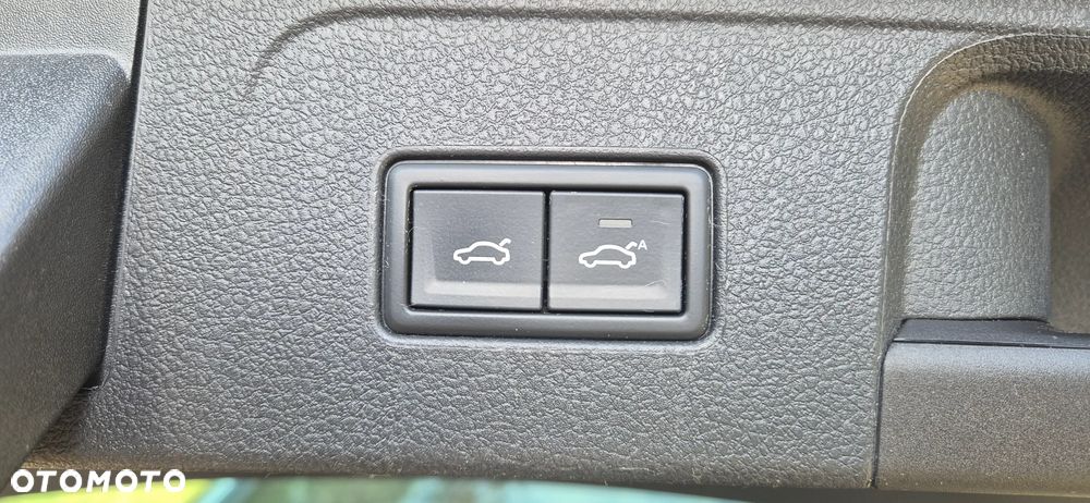 Volkswagen Passat - 37