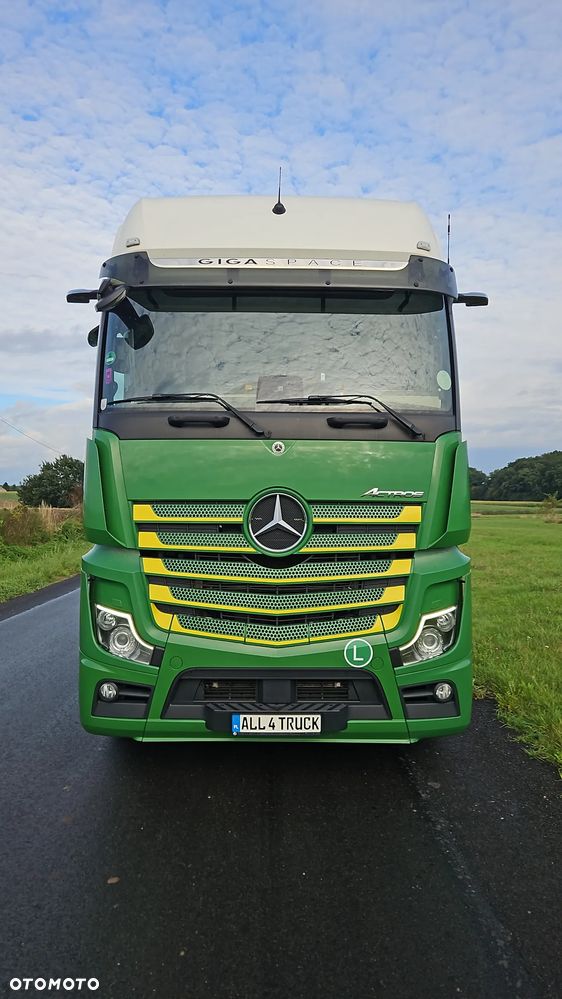 Mercedes-Benz Actros 1951 - 2