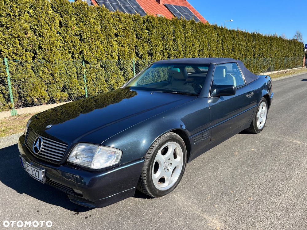 Mercedes-Benz SL - 1