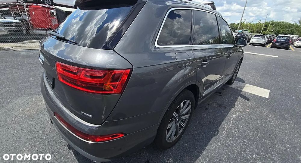 Audi Q7 - 3