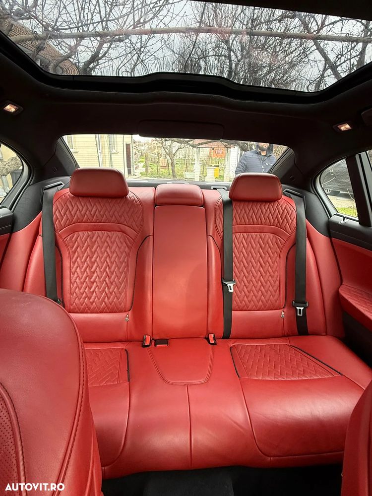 BMW Seria 7 750i xDrive - 18