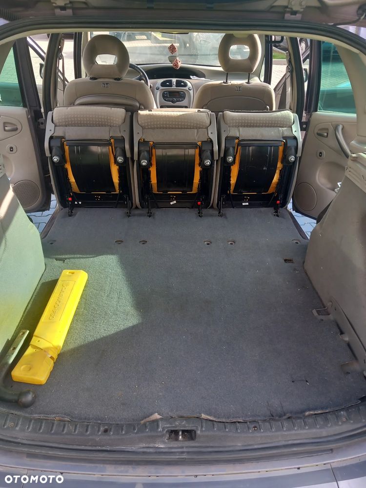 Citroën Xsara Picasso 1.6 HDI Control+ (ex) - 3