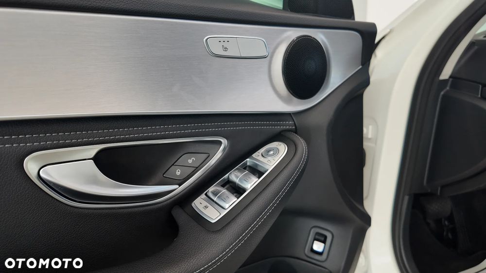 Mercedes-Benz Klasa C 200 7G-TRONIC - 22