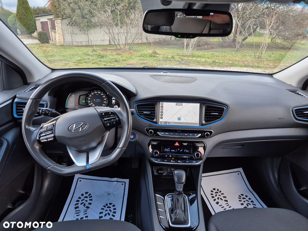 Hyundai IONIQ - 24