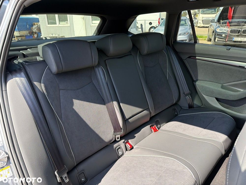 Skoda Superb 2.0 TSI Sportline DSG - 22