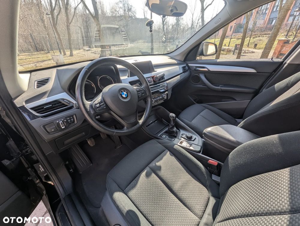 BMW X1 sDrive18i Advantage - 9