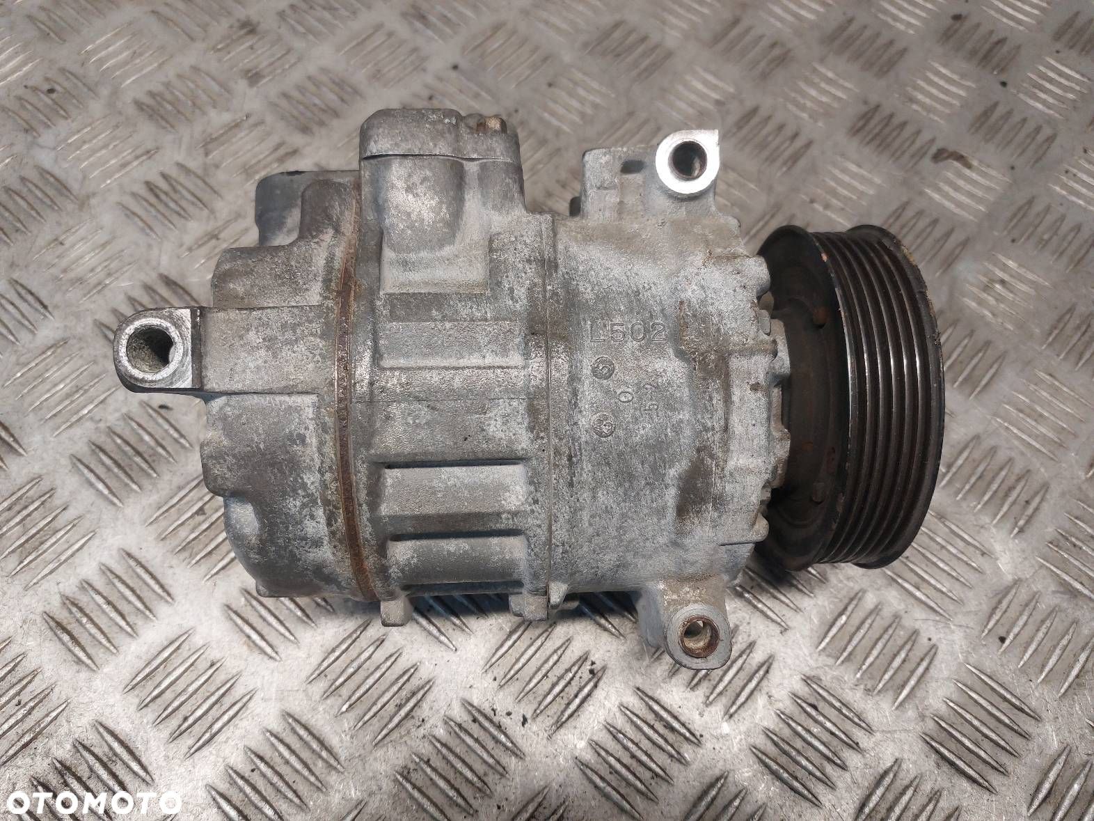 SPRĘŻARKA KOMPRESOR KLIMATYZACJI AUDI A3 8P 1.6 8V 1K0820803F - 1