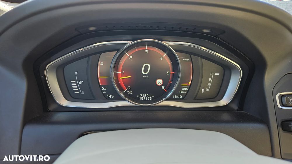 Volvo XC 60 D4 AWD Geartronic Summum - 11