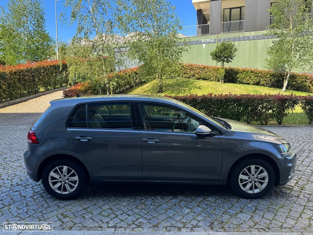 VW Golf 1.0 TSI Trendline Pack - 4