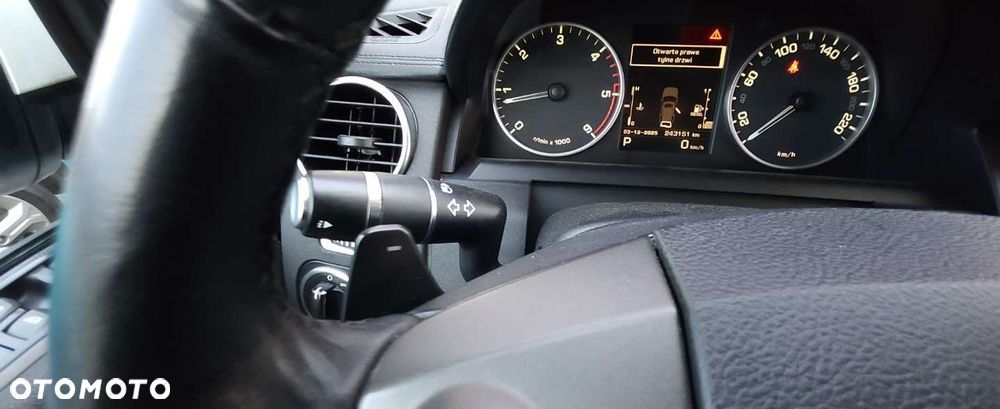 Land Rover Discovery - 33