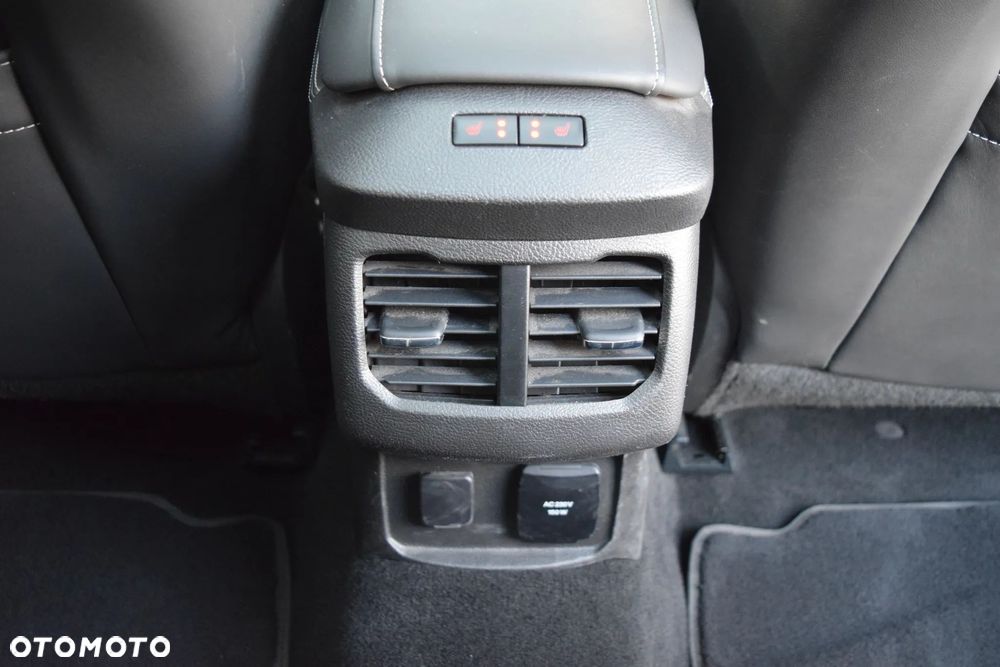 Ford Mondeo Vignale 2.0 TDCi 4WD PowerShift - 38